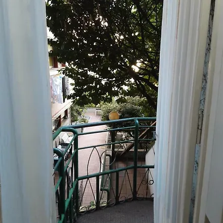 Azzurra Apartment Genoa